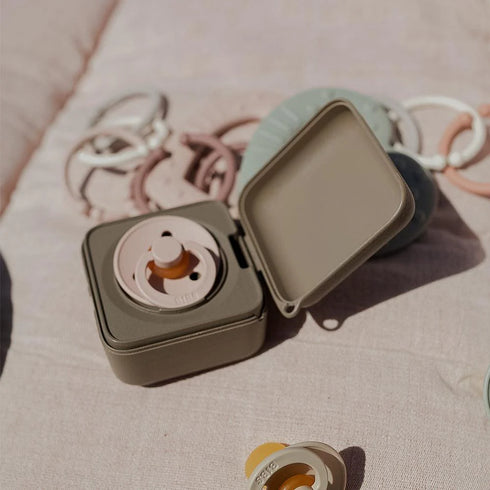Pacifier Box 奶嘴收納消毒盒